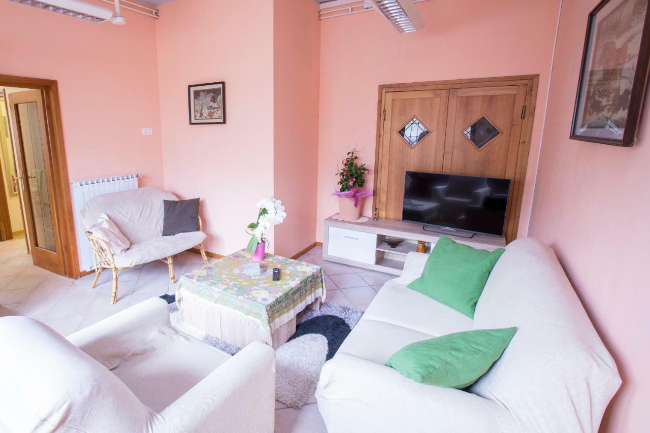 Kampel Apartment *